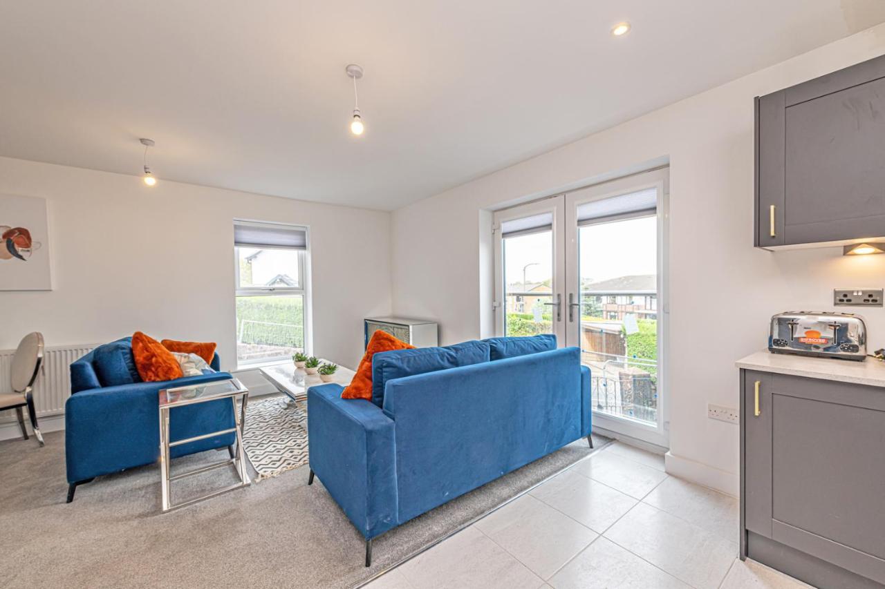 Gospel Heights Luxury Apartments With Parking Heswall Dış mekan fotoğraf