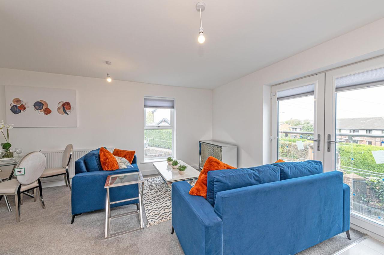 Gospel Heights Luxury Apartments With Parking Heswall Dış mekan fotoğraf