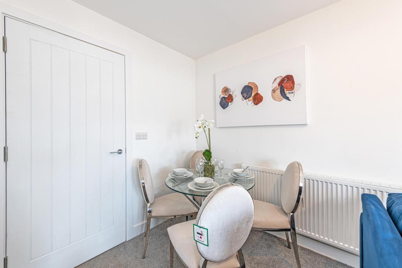 Gospel Heights Luxury Apartments With Parking Heswall Dış mekan fotoğraf