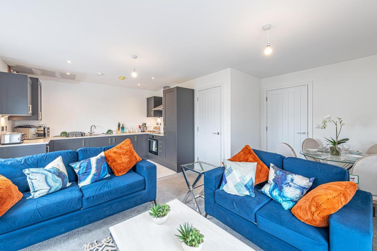 Gospel Heights Luxury Apartments With Parking Heswall Dış mekan fotoğraf