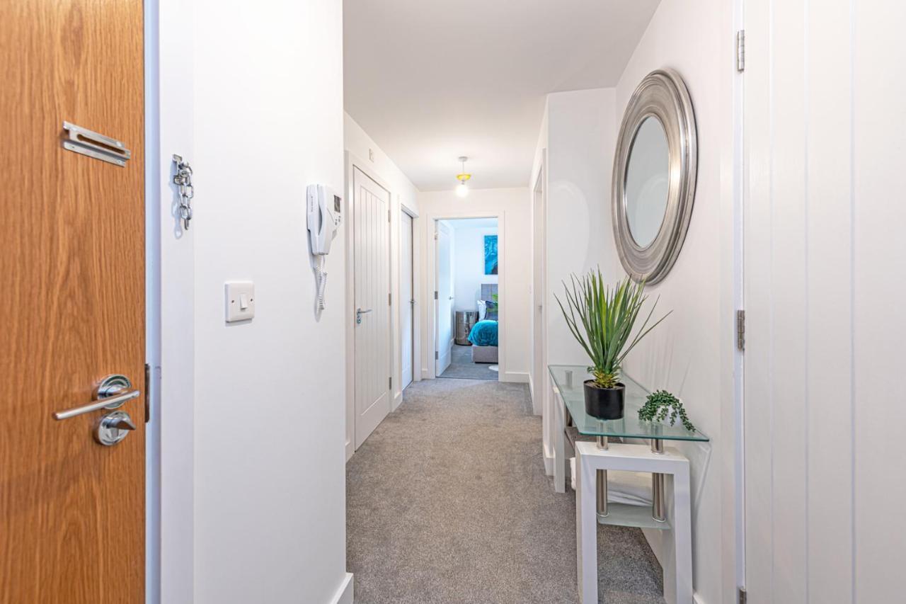 Gospel Heights Luxury Apartments With Parking Heswall Dış mekan fotoğraf
